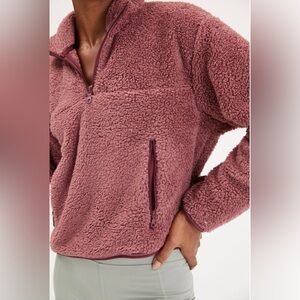 Girlfriend Collective Half Zip Fleece Pullover in Plume - Size S